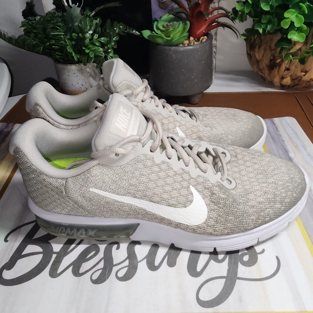 Size 10 Women's - Nike Air Max Sequent 2 Pure Platinum Running Shoes